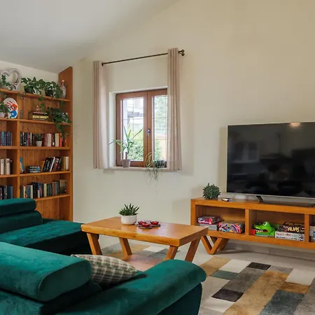 Alora Zadarvillas Pridraga